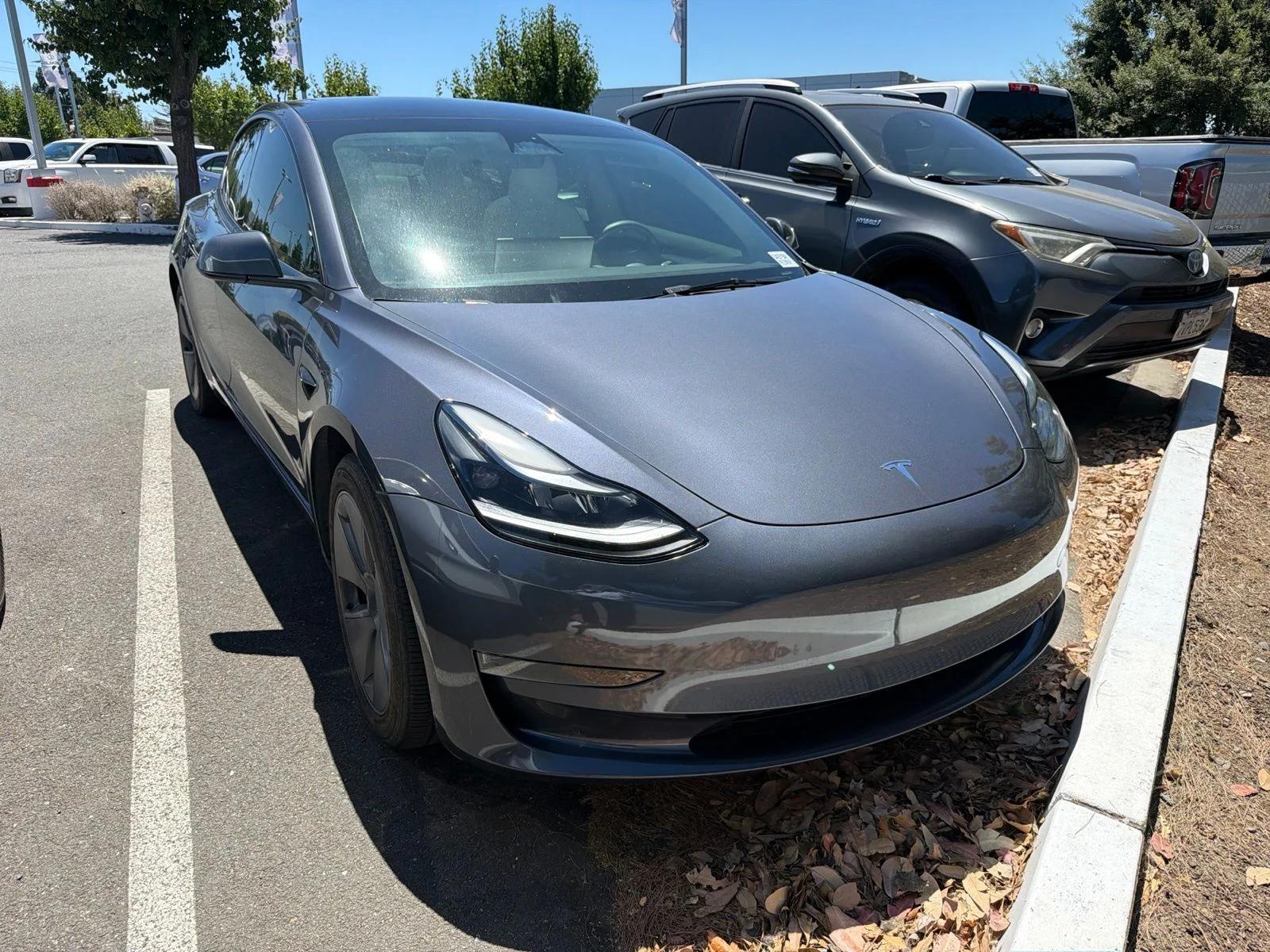 tesla model 3 2023 5YJ3E1EAXPF647670 image tesla model 3 2023 5YJ3E1EAXPF647670 image